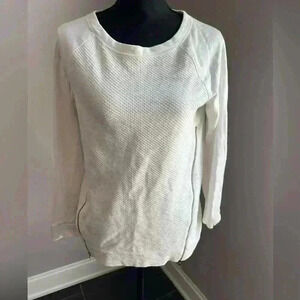 Lou & Grey White Pullover Sweater in White XS